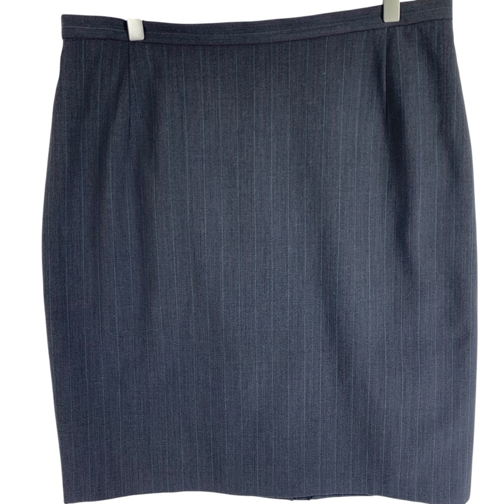 TUZZI  plus size Elegant Black Pinstripe Skirt size 46